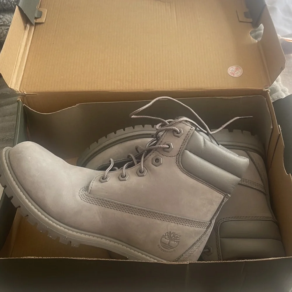 timberland women boot - Picture 3 of 4